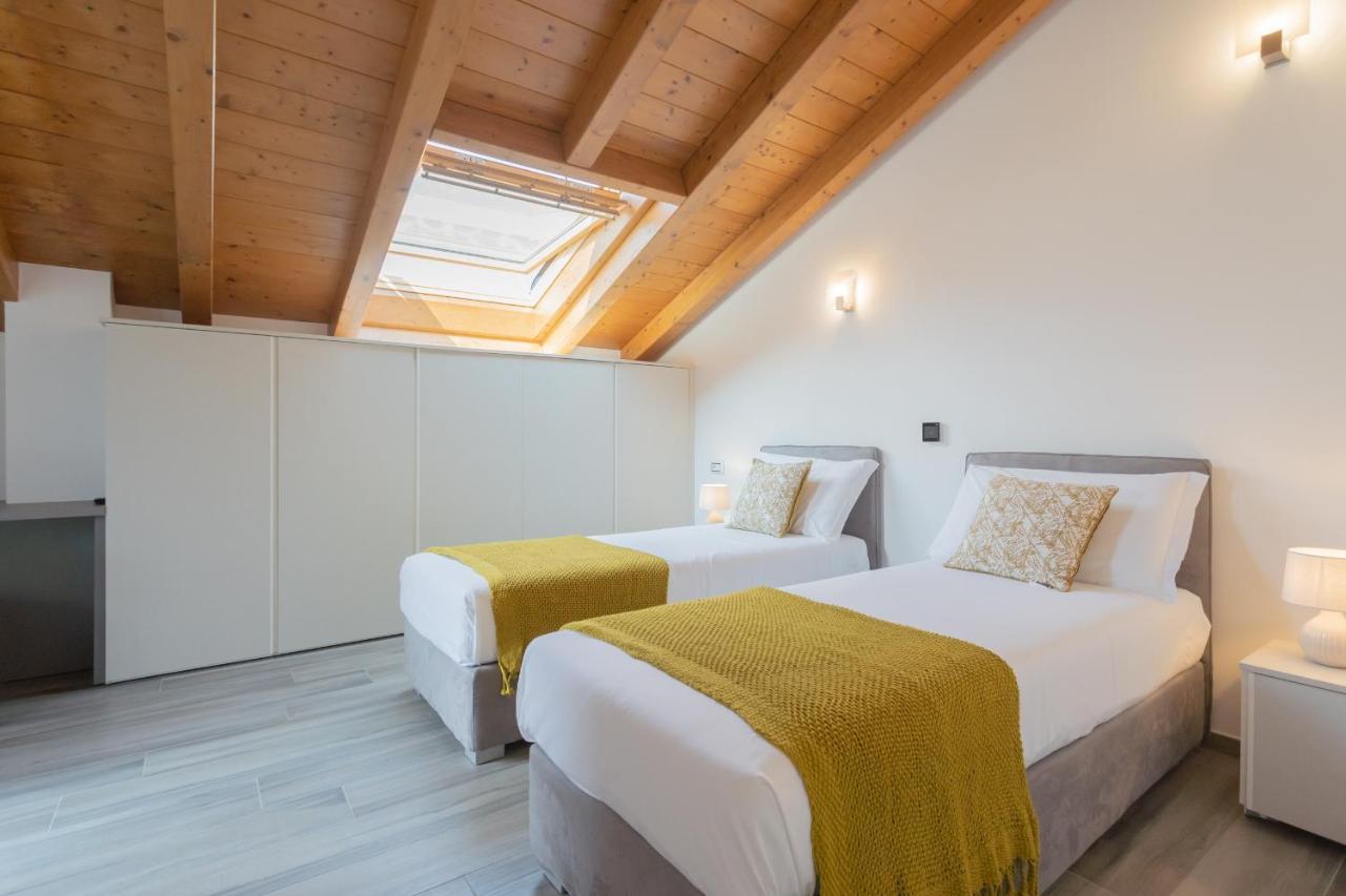 Dream Lake Apartments Lake View - Private Beach By Rent All Como Lezzeno Exterior photo