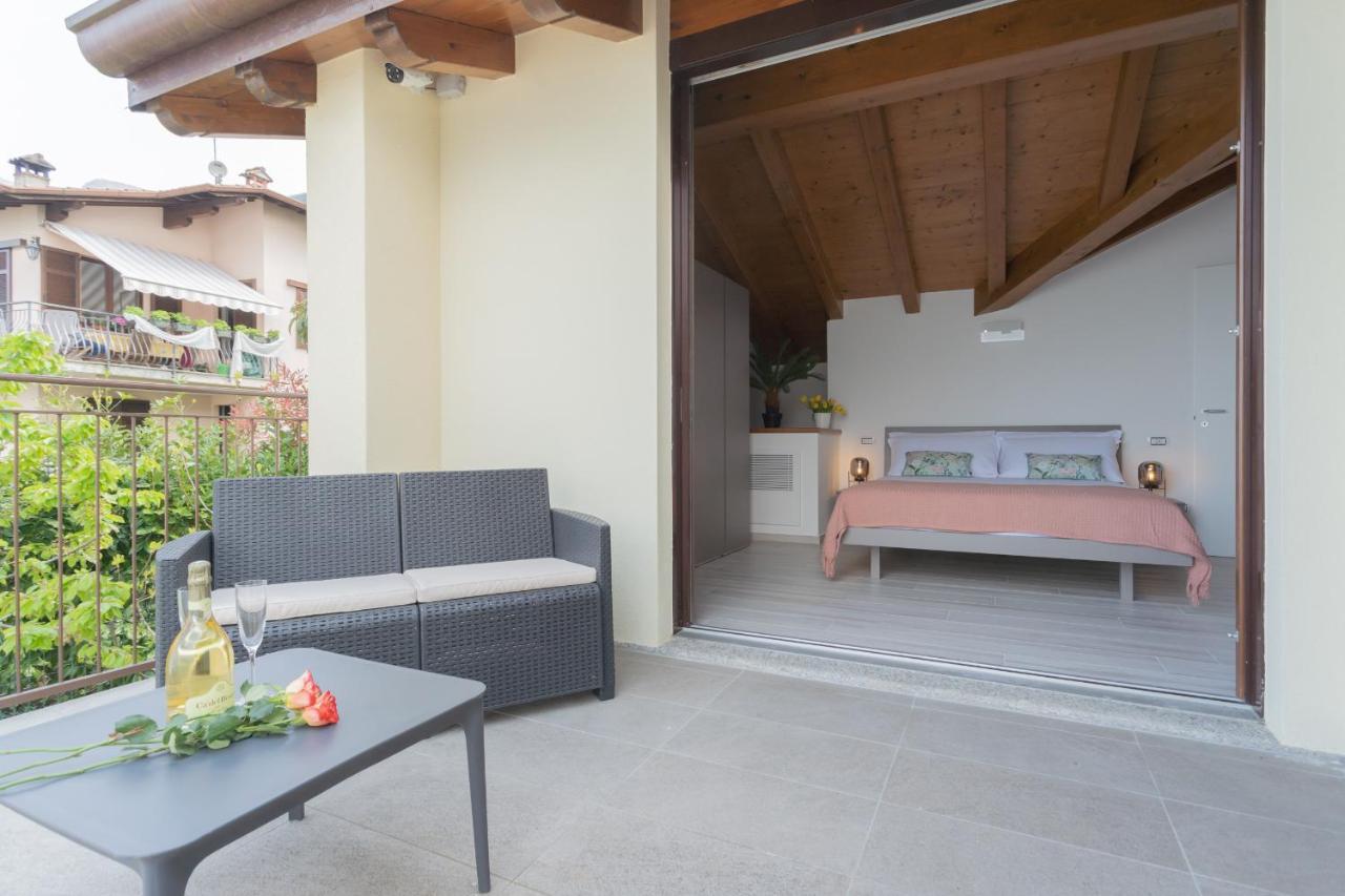 Dream Lake Apartments Lake View - Private Beach By Rent All Como Lezzeno Exterior photo