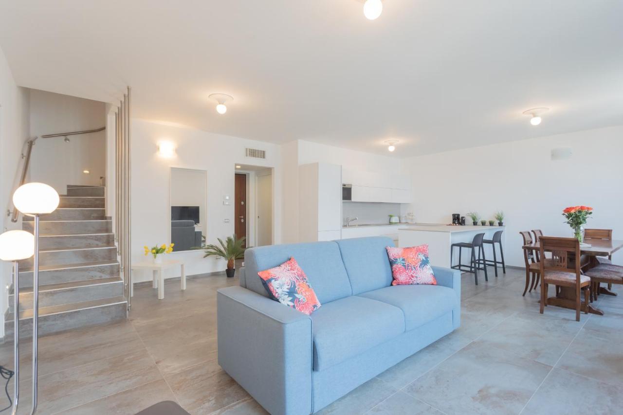 Dream Lake Apartments Lake View - Private Beach By Rent All Como Lezzeno Exterior photo